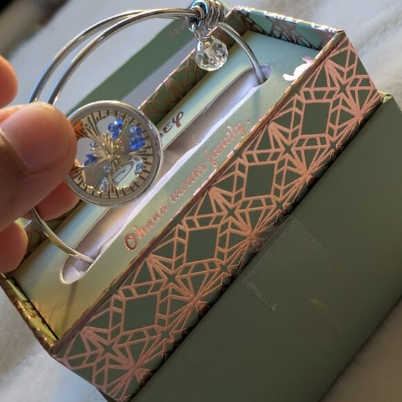 O2 DISNEY Lilo & Stitch Bracelet (Adjustable) - Picture 1 of 6